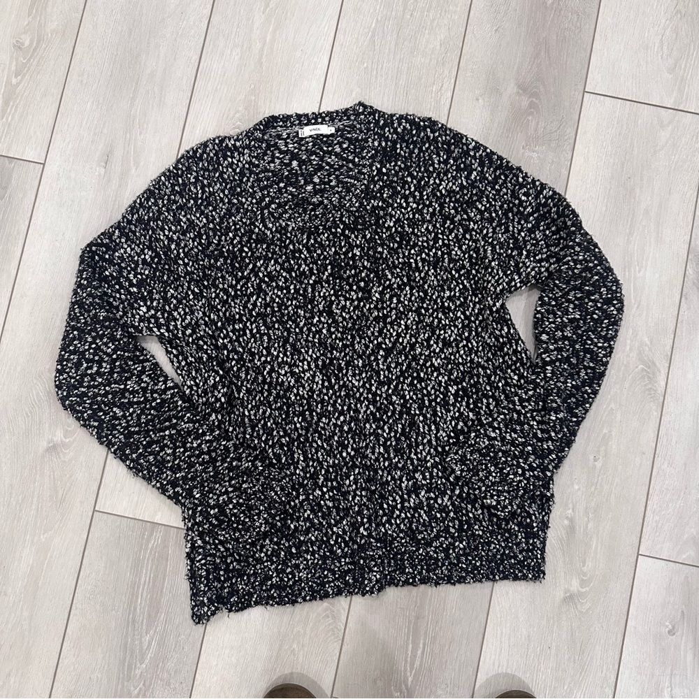 Vince Oversized Black and White Dotted Knit Wool Sweater size M